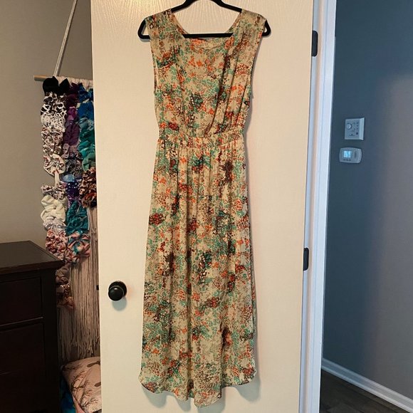 Gorgeous dress - Picture 9 of 9